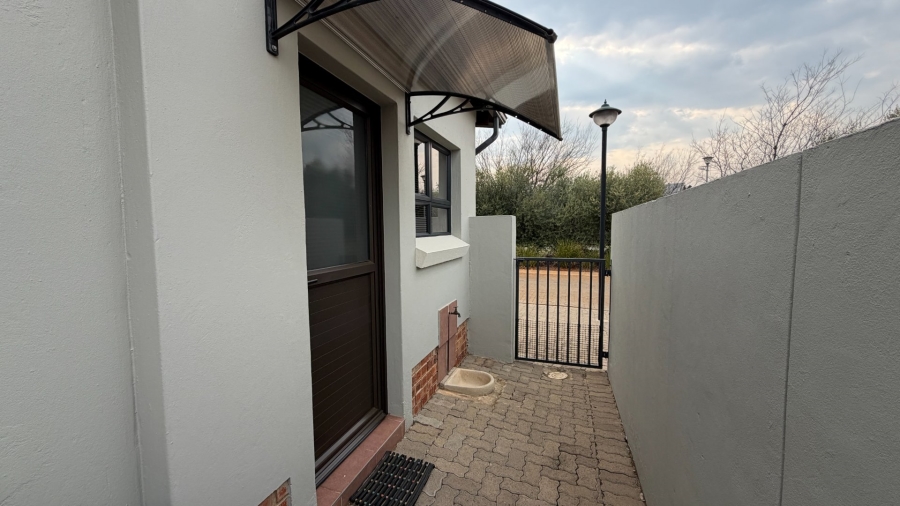 2 Bedroom Property for Sale in De Land Estate North West